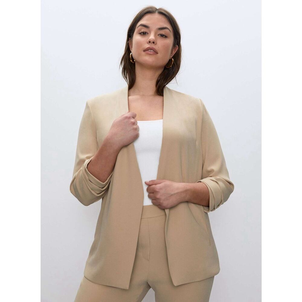 Aritzia Babaton‎ Power Hip Blazer Mirror Crepe Cream Beige Size 4 Preppy - Picture 3 of 10